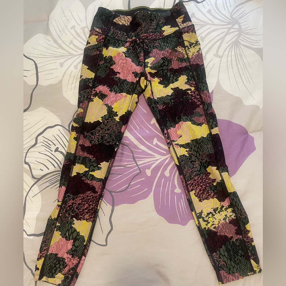 Calvin Klein Capri Leggings